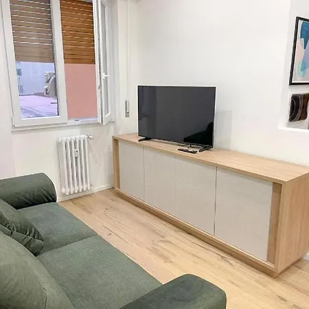Appartement Pm 34 Viale Imperatore - 50 Mt From Metro San Paolo